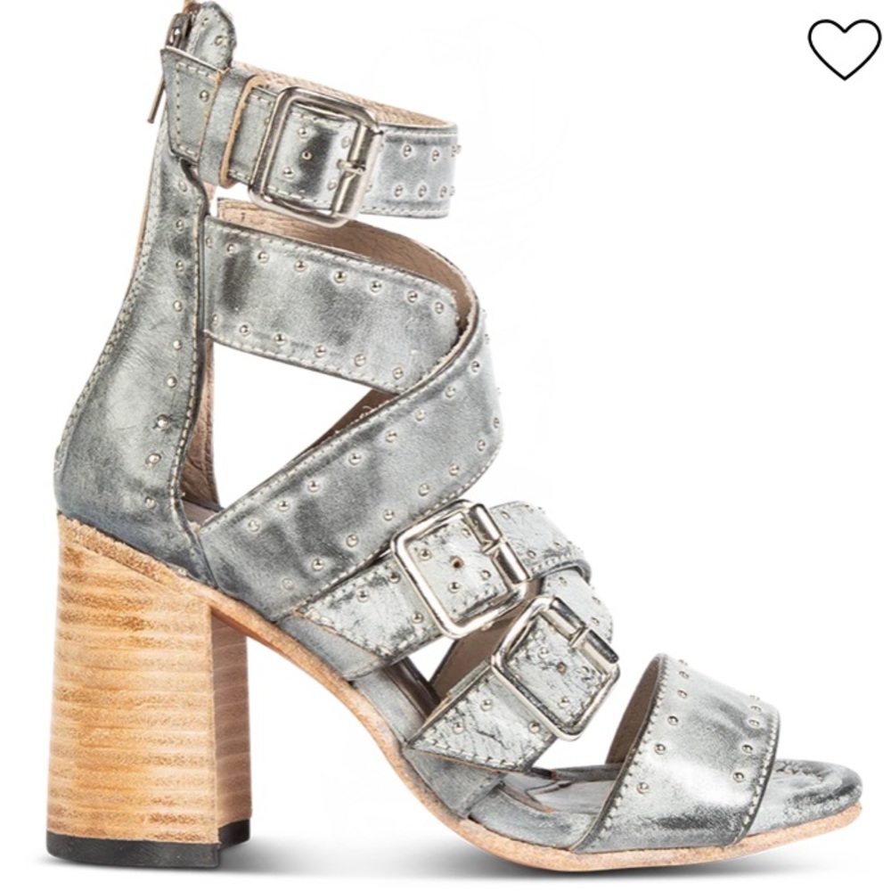 FREEBIRD BY STEVEN TANICA ICE LEATHER SANDALS W/SILVER STUD DETAILING SIZE 8 - Picture 2 of 7